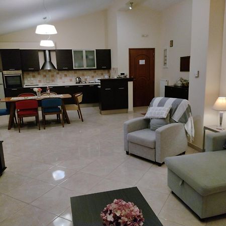 Rhodon House Apartment Skiathos Town Exterior photo