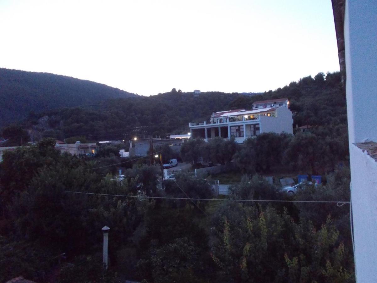 Rhodon House Apartment Skiathos Town Exterior photo